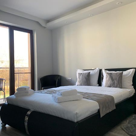 סנדנסקי Vivian Apartaments מראה חיצוני תמונה